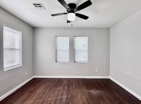 1BR/1BA Apartment · Oakland photo 2