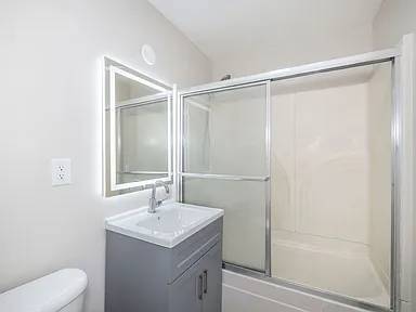 555 Stanford Ave unit A photo 4