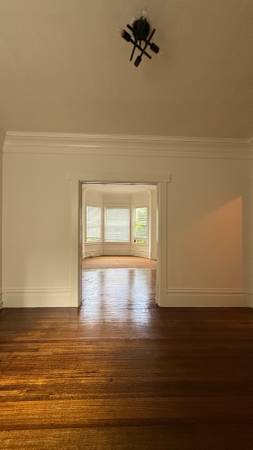 1BR/1BA Apartment on Jones Street · San Francisco photo 5
