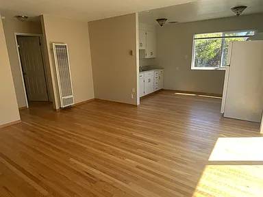 Beautiful Berkeley Unit! photo 4