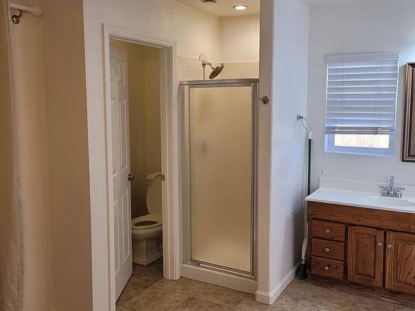 1BR/1BA Apartment on Enos Way · Livermore photo 3