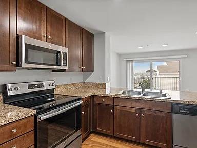 Pacific Bay Vistas Apartments photo 4