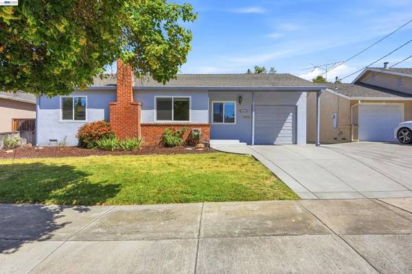3BR/1BA Single Family House on Lemarc St · Fremont photo 2