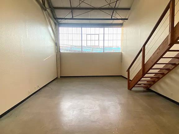 1BR/1BA Loft on Minnesota St · San Francisco photo 4