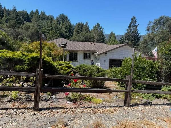 3BR/2BA Single Family House on Larita Dr · Ben Lomond photo 2