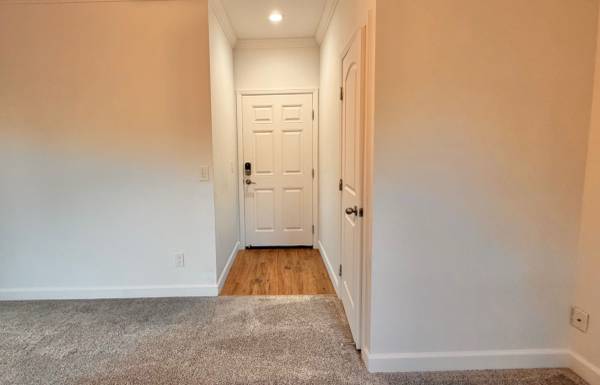 Apartments on Sonoma Highway - 6 · Boyes Hot Springs photo 3