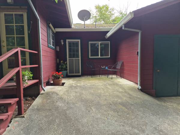 1BR/1BA In Law Adu on Apple Blossom Lane · Sebastopol photo 2