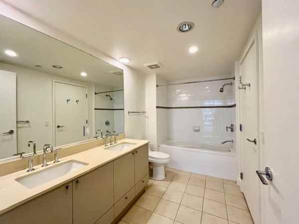 2BR/2BA Apartment · San Francisco photo 4