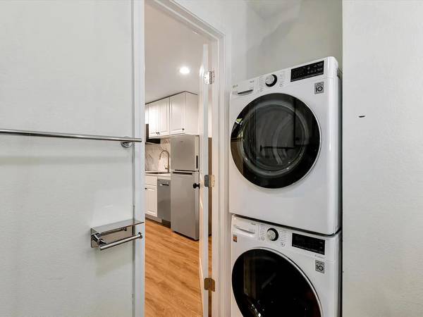1BR/1BA Apartment · San Francisco photo 3