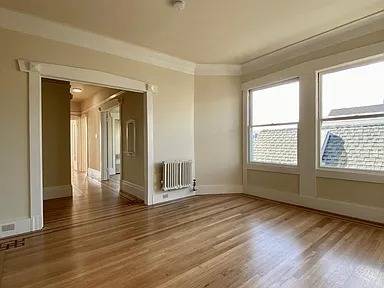 Apartments on Sacramento St · San Francisco photo 2