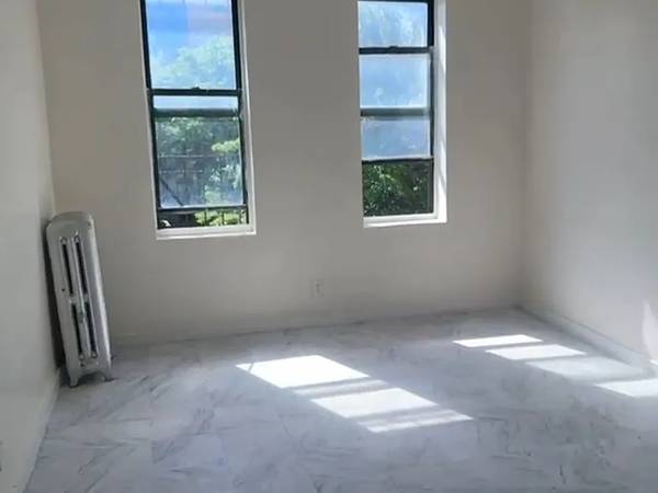 Apartments on Locust Street · San Francisco photo 3