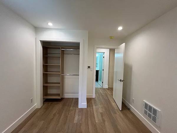 1BR/1BA Apartment · Berkeley photo 4