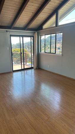 3BR/2BA Single Family House · Sausalito photo 5
