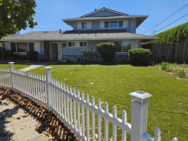 Apartments on Teakwood Ct · Campbell photo 2