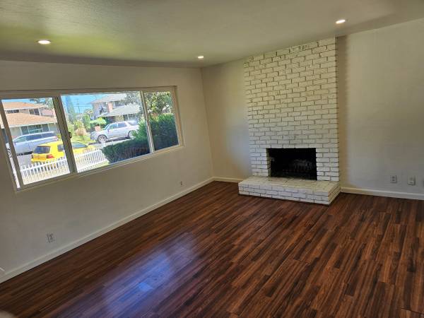 Apartments on Teakwood Ct · Campbell photo 4