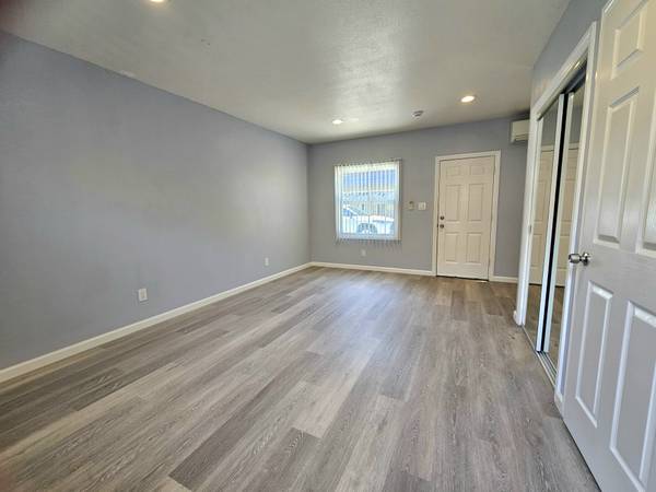 Apartments on Topeka Ave · San Jose photo 4