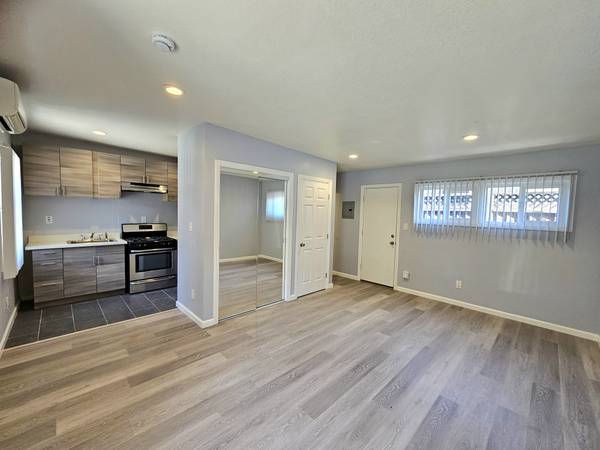 Apartments on Topeka Ave · San Jose photo 5