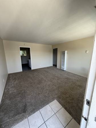 573 Harrison Avenue, Redwood City, CA 94062 photo 2