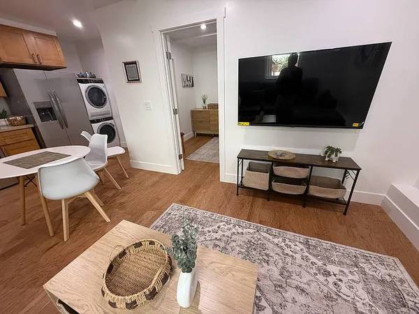 1BR/1BA Apartment · San Francisco photo 5