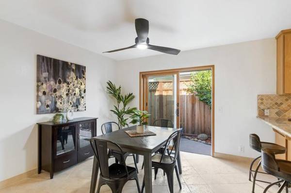 1BR/1BA Single Family House on Opal St · Capitola photo 4