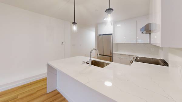 Apartments on Jefferson St · San Francisco photo 5