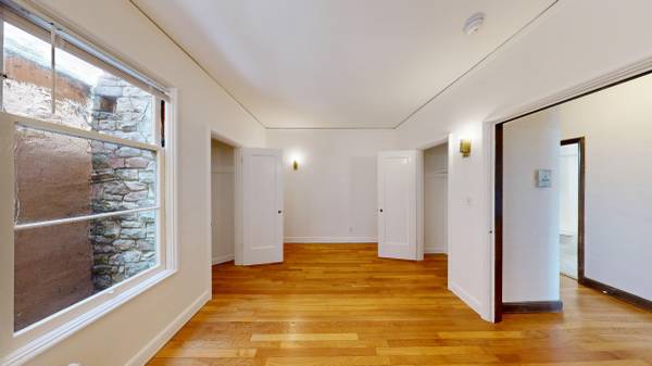 2BR/1BA Apartment on Haste Street · Berkeley photo 4
