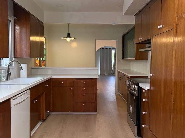 2BR/2BA Duplex on Ximeno Ave · Long Beach photo 4