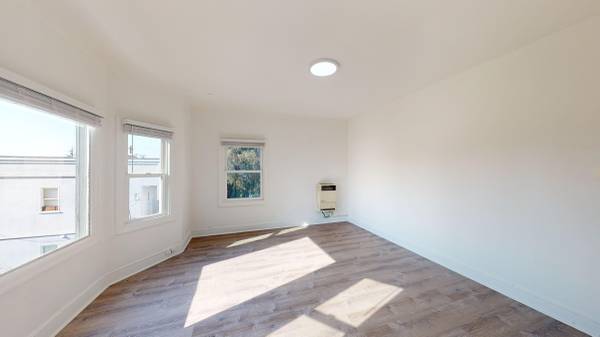 2BR/1BA Apartment on Dwight Way · Berkeley photo 4
