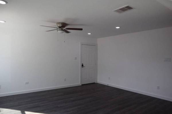 1BR/1BA Apartment · Mill Valley photo 2