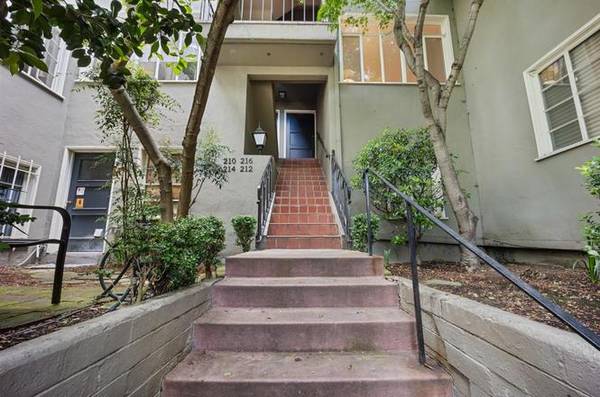 1BR/1BA Condo on Lee St · Oakland photo 2