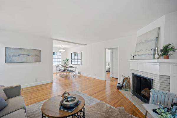 1BR/1BA Condo on Lee St · Oakland photo 3