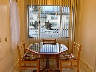 2bd 2ba In The Heart Of Stanford * , This Spacious And Light-filled Co photo 3