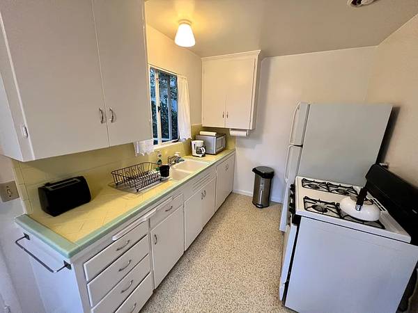 2bd 2ba In The Heart Of Stanford * , This Spacious And Light-filled Co photo 2