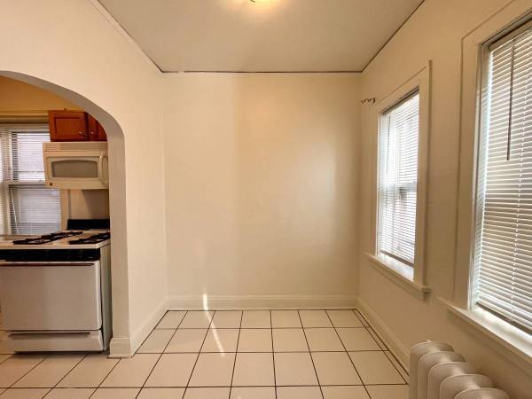 1BR/1BA Apartment · Menlo Park photo 3