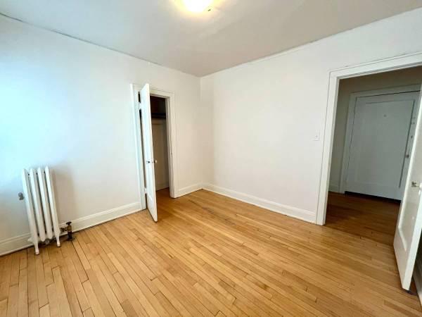 1BR/1BA Apartment · Menlo Park photo 5