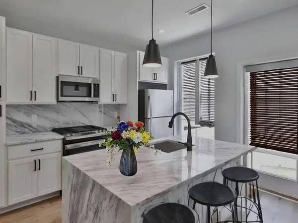 1BR/1BA Apartment · Cupertino photo 3