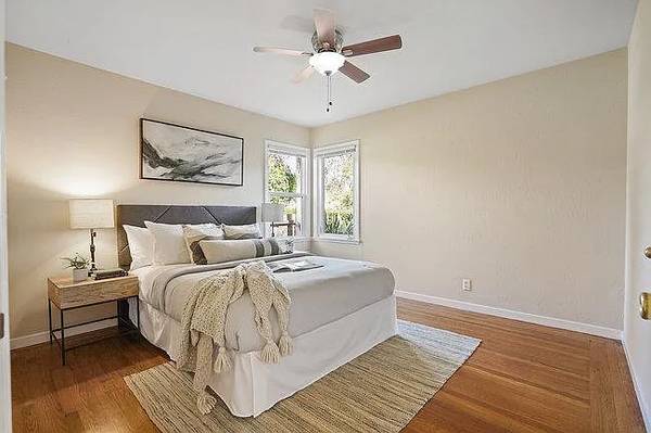 2BR/1BA Single Family House on Roosevelt Ave · Redwood City photo 5