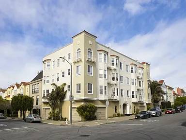 2BR/1BA Apartment on N Point S · San Francisco