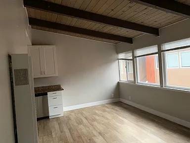 1BR/1BA Apartment on N Amphlett Blvd · San Mateo photo 3