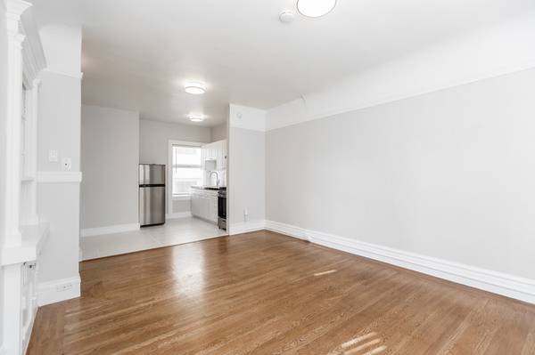 1025 POST Apartments photo 2
