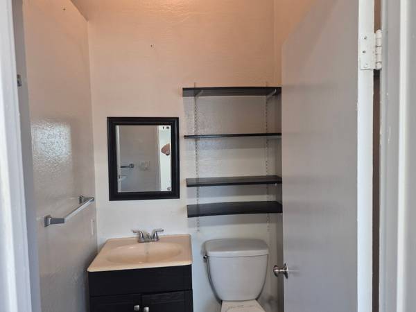 1BR/1BA Apartment · Watsonville photo 4