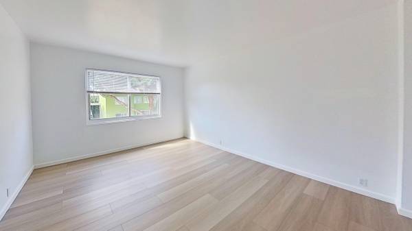 1BR/1BA Townhouse on Cambon · San Francisco photo 5