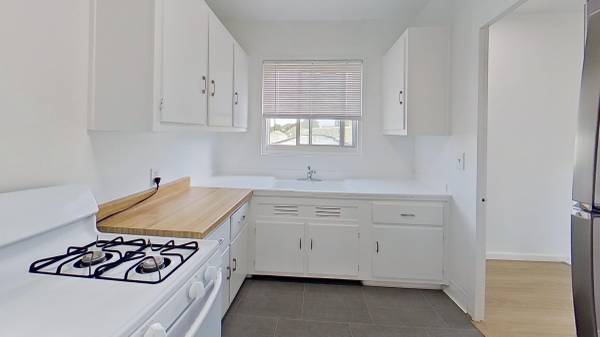 1BR/1BA Townhouse on Cambon · San Francisco photo 3