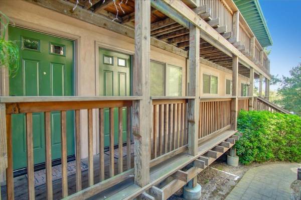 985 30th Ave Santa Cruz, CA 95062 photo 2