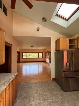 2BR/2BA Apartment · Fairfax photo 4