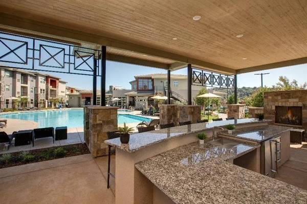 Apartments on Business Center Dr · Fairfield photo 5