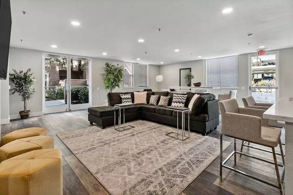 Apartments on San Pablo Ave · Richmond photo 5