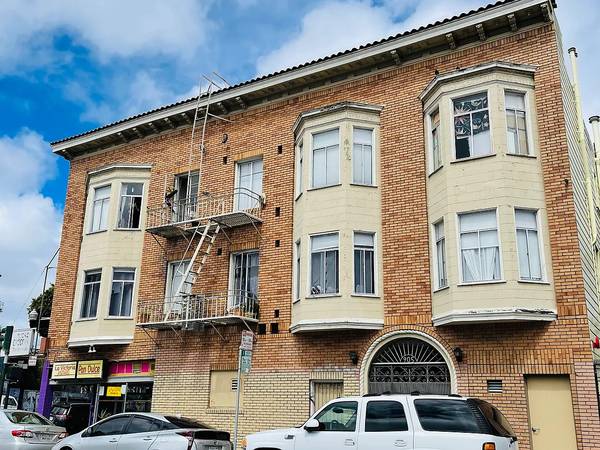 0BR/1BA Apartment on Capp Street · San Francisco