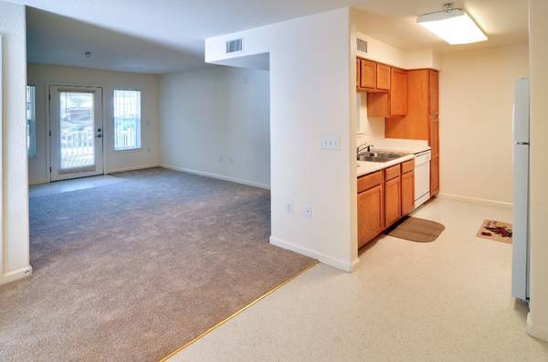 2BR/2BA Apartment · Knightsen photo 2