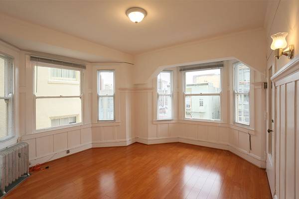 Open House: Sunday (12/21) 3:40pm-4:00pm. Bright, Second Floor Corner Jr. 1br/1ba Near Union Square, Shared Laundry, Elevator In Building (797 Bush #201) photo 2